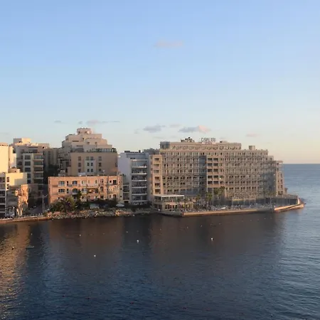 Saint Julians Seafront 200M2 Beautiful Apartment Saint Julian's Exterior photo