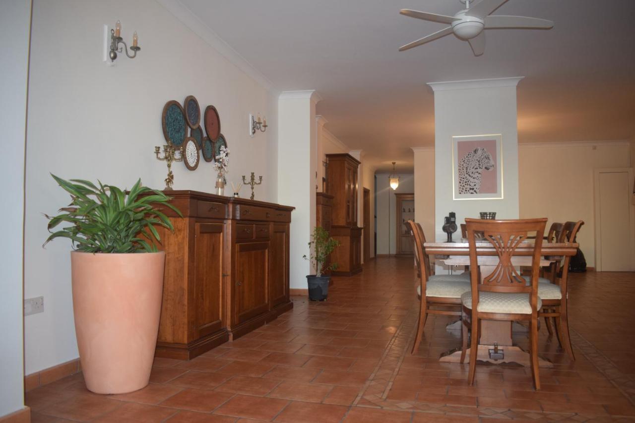 Lägenhet Saint Julians Seafront 200m2 Beautiful St. Julian's